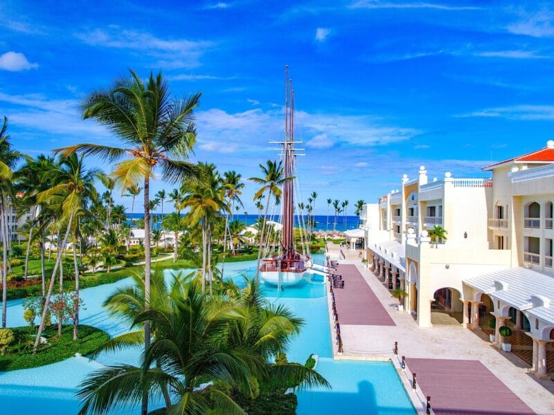 Charges fixes trop élevées aux Antilles : comment retrouver un budget respirable ?