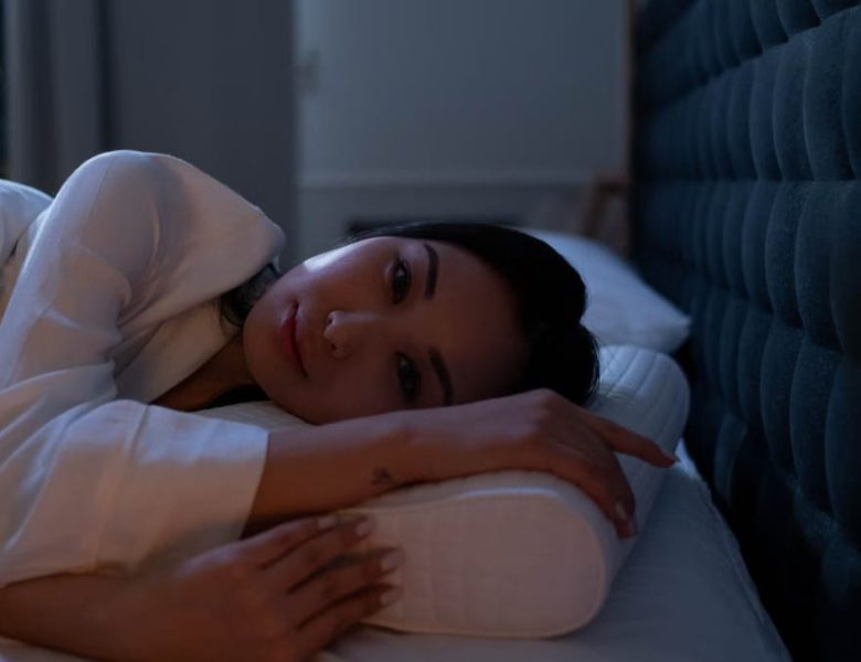 Le sommeil profond réduit l’obésité de 30% : comment dormir sauve votre santé
